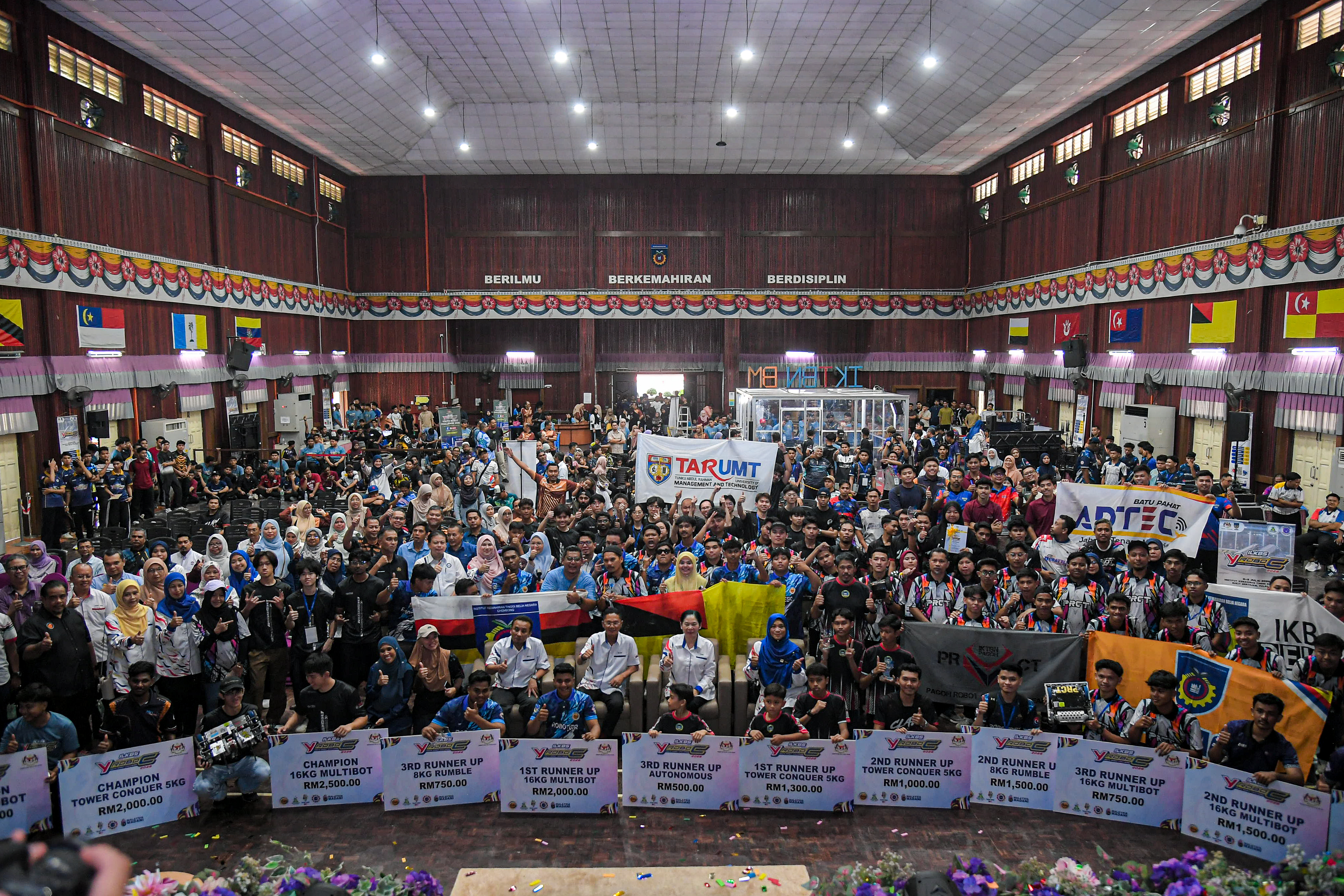 Majlis Perasmian Penutupan dan Penyampaian Hadiah Youth Robot Challenge (Y-RoboC) 2026