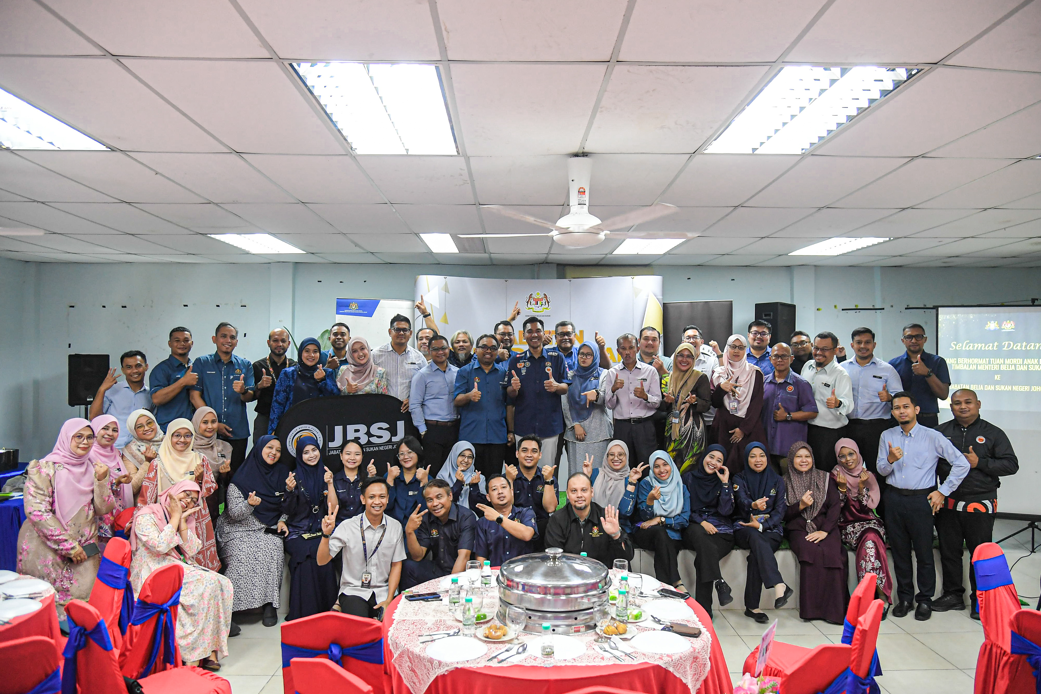 Lawatan Kerja Ke Kompleks Belia dan Sukan Negeri Johor